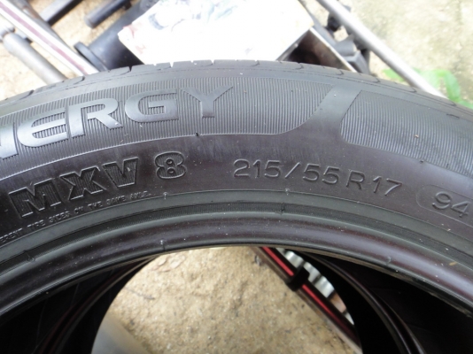 ยางมิชลิน 215/55/17 ปี10 สวยๆ ครับ ยางมิชลิน 215/55/17 ปี10 สวยๆ ครับ