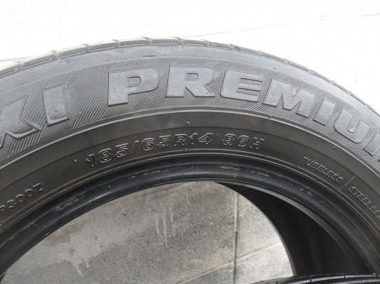 ยาง 185/65R14 สวยๆ 4 เส้น ราคา 1300 บาท