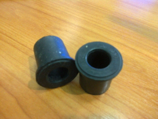 ยางหูแหนบisuzu,mitsu