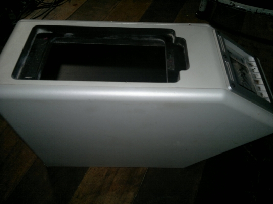 ขายลำดพงตู้ซับมีAMPในตัวปรับวอลลุ่มกับความถี่เบสลึกลอยได้