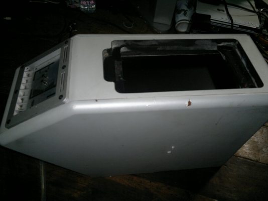 ขายลำดพงตู้ซับมีAMPในตัวปรับวอลลุ่มกับความถี่เบสลึกลอยได้