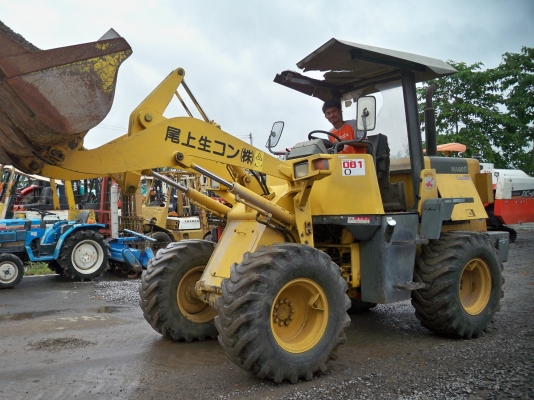 ขายรถตักเอวอ่อน  KOMATSU WA80-3