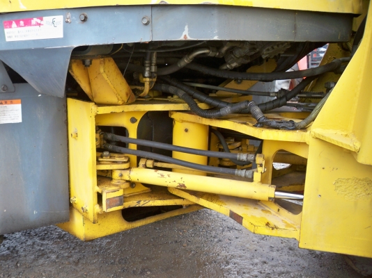 ขายรถตักเอวอ่อน KOMATSU WA80-3 ขายรถตักเอวอ่อน KOMATSU WA80-3