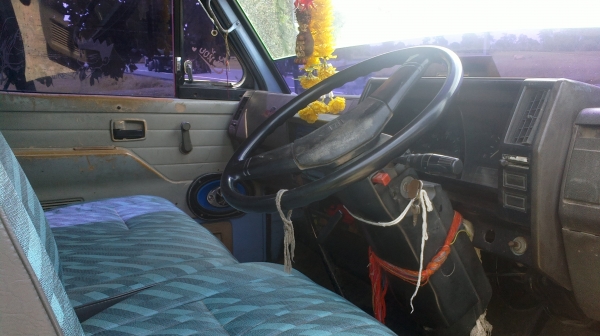 ขายรถ 6ล้อ ISUZU NKR 110 คอกสวย พร้อมใช้งาน ขายรถ 6ล้อ ISUZU NKR 110 คอกสวย พร้อมใช้งาน