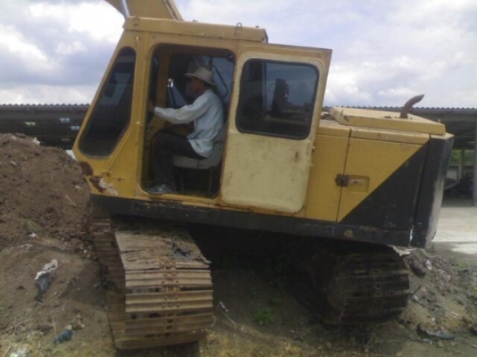 ขายKOMATSU PC 120-1สภาพสวยพร้อมใช้ ราคาต่อรองได้ ติดต่อได้ทีคุณ อ๊อฟ พิจิตร 086-737-9991