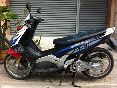yamaha nouvo ปี47 เครื่องดี ชุดสีสวย