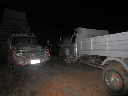 หกล้อหัวยาวดั๊ม หกล้อหัวยาวดั๊ม