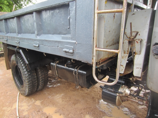 หกล้อหัวยาวดั๊ม หกล้อหัวยาวดั๊ม