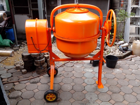 ขายโม่ผสมคอนกรีตมือสองสำหรับงานขนาดเล็ก ปูนครึ่่งลูก สภาพใหม่ ร้านวันชัยก่อสร้าง โทร.086-5292215  ถนนเทพารักษ์-บางพลี ร้านเก่าเจ้าเดิม รับซื้อขายและให้เช่าเครื่องมือก่อสร้าง