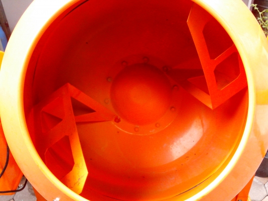 ขายโม่ผสมคอนกรีตมือสองสำหรับงานขนาดเล็ก ปูนครึ่่งลูก สภาพใหม่ ร้านวันชัยก่อสร้าง โทร.086-5292215  ถนนเทพารักษ์-บางพลี ร้านเก่าเจ้าเดิม รับซื้อขายและให้เช่าเครื่องมือก่อสร้าง