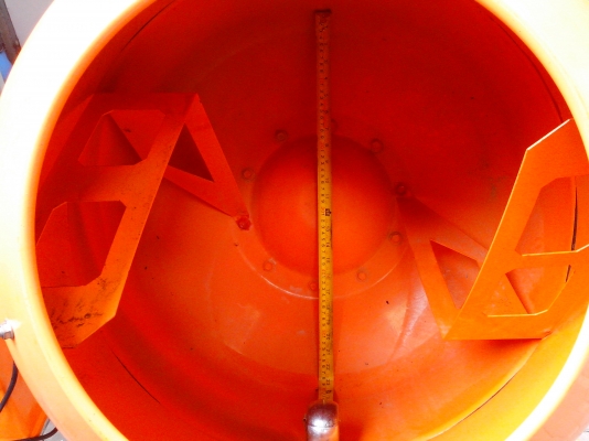 ขายโม่ผสมคอนกรีตมือสองสำหรับงานขนาดเล็ก ปูนครึ่่งลูก สภาพใหม่ ร้านวันชัยก่อสร้าง โทร.086-5292215  ถนนเทพารักษ์-บางพลี ร้านเก่าเจ้าเดิม รับซื้อขายและให้เช่าเครื่องมือก่อสร้าง