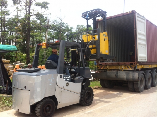 ขายฟอร์คลิฟต์นำเข้าจากญี่ปุ่นแท้+++  สินค้าจะมาถึงร้านแล้วครับ จาก JAPAN !!! แท้จากญี่ปุ่นครับ  รับประกัน เครื่องยนต์และระบบไฮโดรลิค 6 เดือน