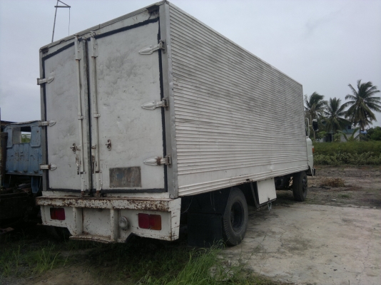 ขายรถ HINO KM350 เครื่องเดิม ตู้แห้ง  ไม่มีทะเบียน รถพร้อมใช้งาน