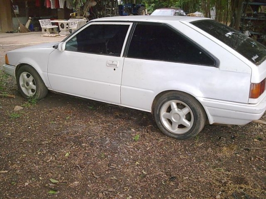 ขาย นิสสัน สแตนซ่า 3ประตู ลพบุรี