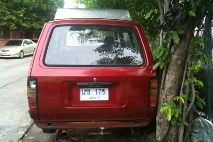 ขายรถตู้เป็นอะไหล่ LiteAce Km20 ไม่มีเครื่องและเกียร์ 9,900 บาท