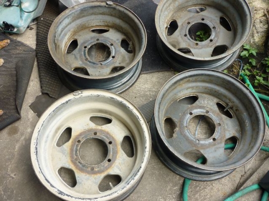 กะทะ 6 รู ราคาธงฟ้า กะทะ 6 รู ราคาธงฟ้า