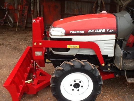 ยันร์ม่า EF352T EX 4 WD 2 เพลา ใบมีดหน้า ผานใหม่ LCS 5x22 ทำงาน 1177 ชั่วโมงพร้อมใช้งาน