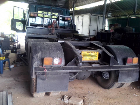 10 ล้อหัวลาก NISSAN UD 295 แรง สวยๆพร้อมใช้