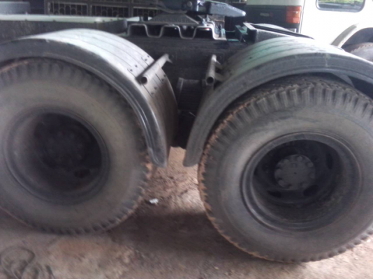 10 ล้อหัวลาก NISSAN UD 295 แรง สวยๆพร้อมใช้