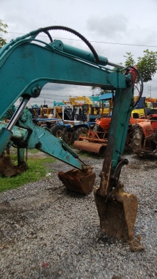 ลดราคาพิเศษ จองวันงาน ลดไปเลย 30,000 บาท KOMATSU PC30-7 เก่าไทย ขายตามสภาพนะครับ