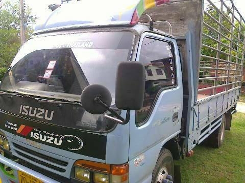 ***ขายแล้วครับขอบคุณ Truck2hand ขาย6ล้อสภาพสวยๆ ISUZU NPR120 NPR66LX5 T ฝาขาว ห้างแท้ปี40 เครื่องเดิม4HF1 120HPฝาขาว เครื่องดีไม่หลวมแห้งดี อึดทน ไม่จุกจิก ช่วงล่างเดิมๆคัสซีสวยไม่มีผุไม่มีดาม กระบะยาว4.30ม.คอกเหล็กแป๊บสภาพดีแข็งแรงไม่โยกไม่หัก ไม่ผุ หัวบ