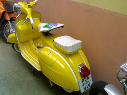 ขายเวสป้า150 สีเหลือง- อิตาลี/ทะเบียนโอน+ภาษีเต็ม