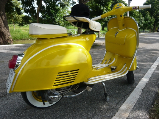 ขายเวสป้า150 สีเหลือง- อิตาลี/ทะเบียนโอน+ภาษีเต็ม
