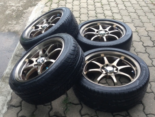 ขายแม็ก CE28 ตัวเหมือน  ขอบ16 สี่รู100 พร้อมยางไปเลย