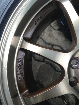 ขายแม็ก CE28 ตัวเหมือน  ขอบ16 สี่รู100 พร้อมยางไปเลย