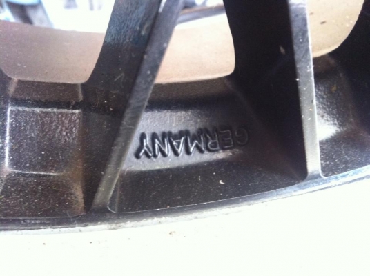 ขายล้อขอบ17 5รู120 ของเยอรมันพร้อมยาง 1ชุดสภาพดี 9000 ขายล้อขอบ17 5รู120 ของเยอรมันพร้อมยาง 1ชุดสภาพดี 9000