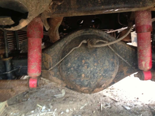 ISUZU ROCKY 175 HP 6BG1 หกล้อดั๊มพ์ กระบะดั๊มพ์เหล็ก 6 ตันความยาว 3.60 เมตร เครื่องแน่นแรงดีมากๆครับ ภายในเก๋งคอนโซลครบ แอร์ พวงมาลัยเพาเวอร์ ระบบเบรคทริ๊ปฟี้ ช่วงล่างแน่น ยางสภาพดี 6 เส้นประมาณ 70\% พร้อมบรรทุกพร้อมใช้งาน เอกสารทะเบียนครบพร้อมโอน ราคาต่อร