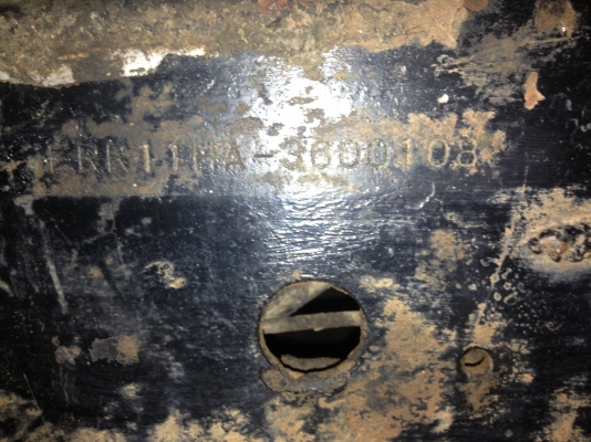 ISUZU ROCKY 175 HP 6BG1 หกล้อดั๊มพ์ กระบะดั๊มพ์เหล็ก 6 ตันความยาว 3.60 เมตร เครื่องแน่นแรงดีมากๆครับ ภายในเก๋งคอนโซลครบ แอร์ พวงมาลัยเพาเวอร์ ระบบเบรคทริ๊ปฟี้ ช่วงล่างแน่น ยางสภาพดี 6 เส้นประมาณ 70\% พร้อมบรรทุกพร้อมใช้งาน เอกสารทะเบียนครบพร้อมโอน ราคาต่อร