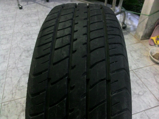 ขาย ยาง Dunlop ขนาด185/60R15)ผลิตสัปดาห์19 ปี2011 รุ่นSP