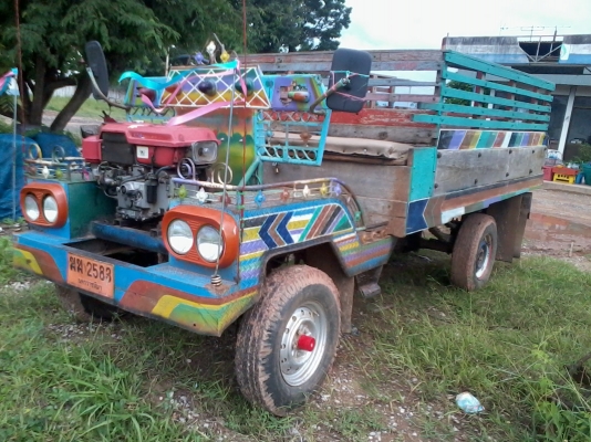 ขายไม่แพง อีแต๋นน้อยๆ พร้อมเครื่องคูโบต้า 11 แรง โทร 081-0745778 ลุงโหนกรับสายจ้า