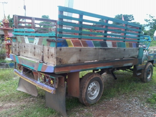 ขายไม่แพง อีแต๋นน้อยๆ พร้อมเครื่องคูโบต้า 11 แรง โทร 081-0745778 ลุงโหนกรับสายจ้า