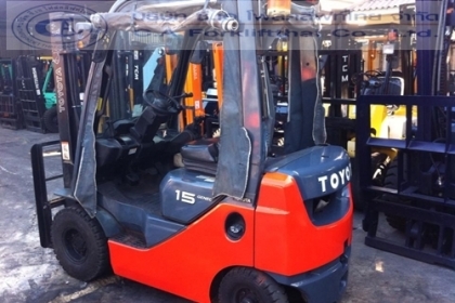 ขาย รถโฟล์คลิฟท์ TOYOTA รุ่น 8FG-15
