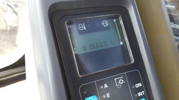 ต้องการขายรถแบคโฮ KOMATSU PC200-7 ต้องการขายรถแบคโฮ KOMATSU PC200-7