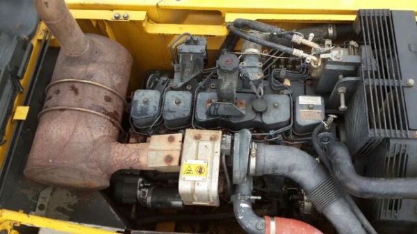 ต้องการขายรถแบคโฮ KOMATSU PC200-7 ต้องการขายรถแบคโฮ KOMATSU PC200-7