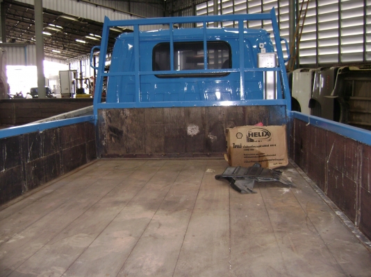 ขายด่วน!  รถ ISUZU NKR 4 ล้อ