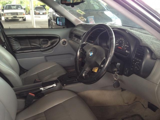 ถูกๆๆเลยค่ะขายด่วน รถ BMW IA/4 ปี1992 สีดำ รถสวยสภาพพร้อมใช้ภายนอกภายในโอเคเลยค่ะ