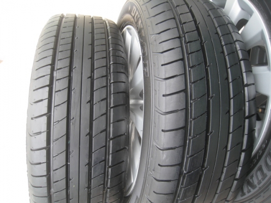 ขายล้อแม็ก Mitsubishi attrage ป้ายแดง 15"x5.5" et38 4รู100 + ยางปี 2313 Toyota,suzuki,mazda ก็ใส่ได้ครับ  (081-3747940)