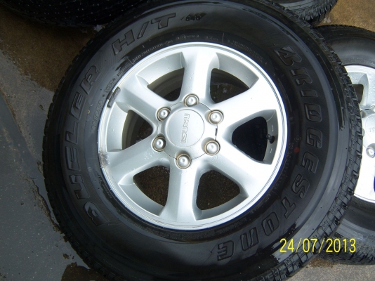 แม็กซ์ พร้อมยาง 265 70 16 ปี10