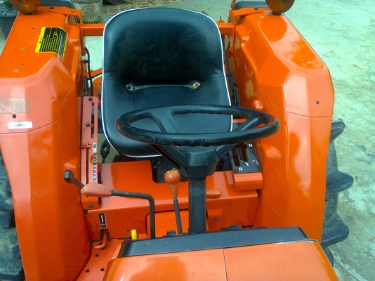 ขายรถไถคูโบต้า L3408 พร้อมอูปกรณ์ต่อพ่วงผาน 6X22 พร้อมใช้