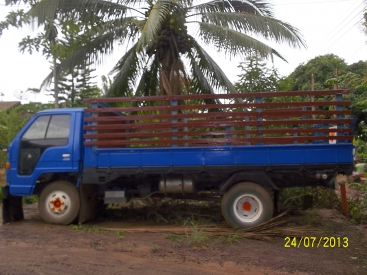 ขายISUZU NPR  คัชซี77300  100 แรง  เกียร์สายสั้น