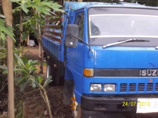 ขายISUZU NPR  คัชซี77300  100 แรง  เกียร์สายสั้น