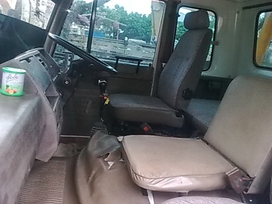 ขายเทเลอร์12ล้อ2เพลา HINO 260แรงม้า สภาพสวยพร้อมใช้ ติดต่อได้ที่คุณ อ๊อฟ พิจิตร 086-737-9991