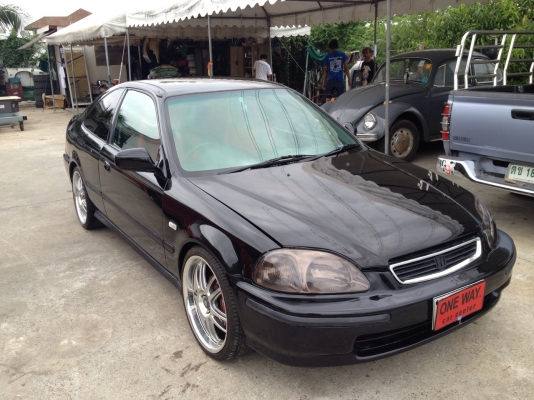 ซื้อรถดีราคาถูกๆสุดคุ้ม เรามี HONDA-CIVIC CUPE สีดำ ปี1999รถสวยซิ้ง