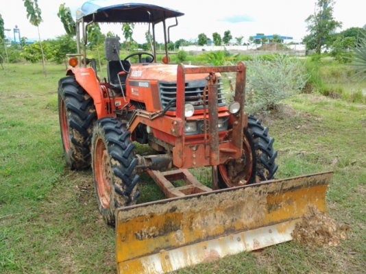 รถไถนา M 5000 รถไถนา M 5000