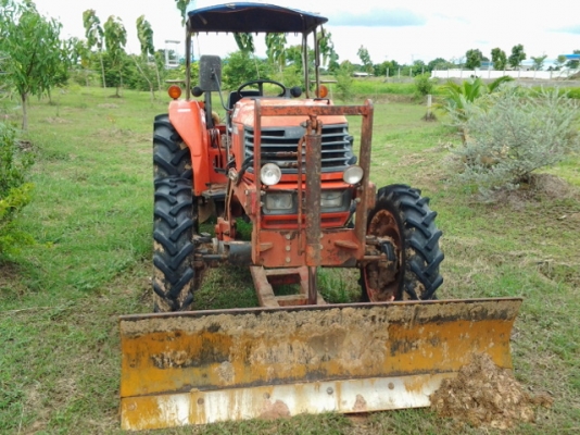 รถไถนา M 5000 รถไถนา M 5000