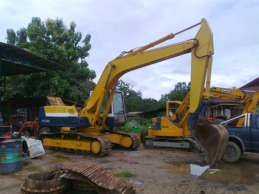 ขาย..รถขุด KOMATSU PC200-5 S/N 62642 รถเก่าญี่ปุ่นแท้ คันโทรลยาว.